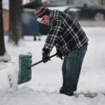 best snow shovel for seniors