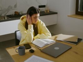 girl studying and listen music