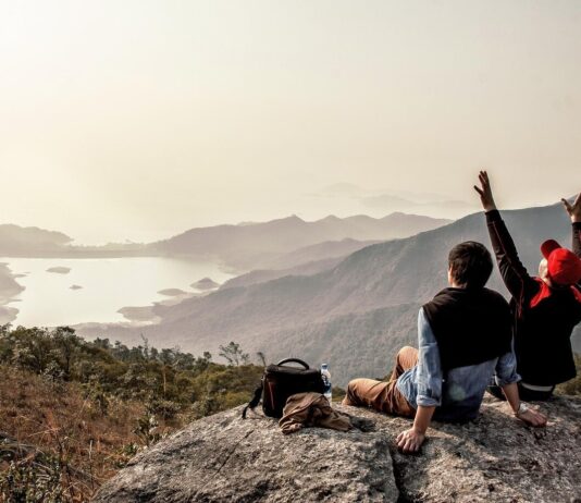 norway outdoor activities and glamping