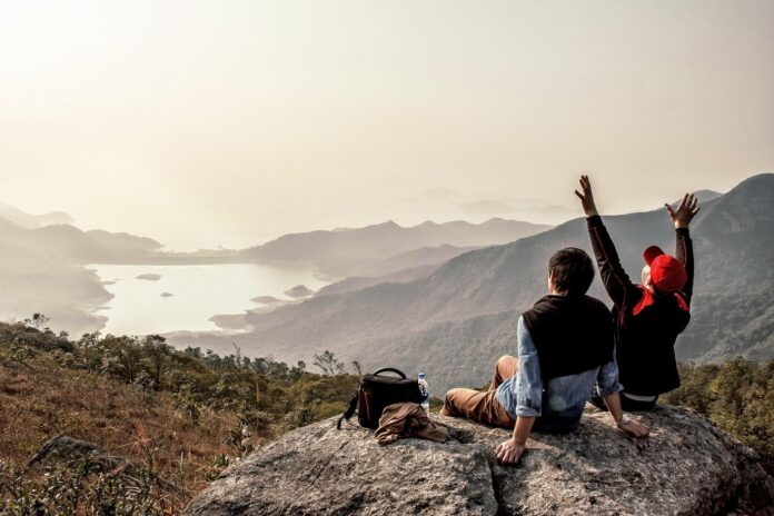 norway outdoor activities and glamping